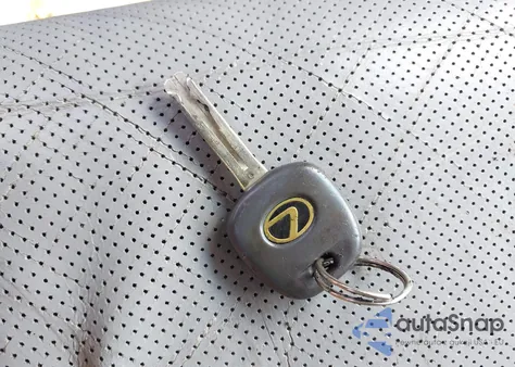 2005 Lexus Es 330 z USA, uszkodzony, nr VIN JTHBA30G755078448